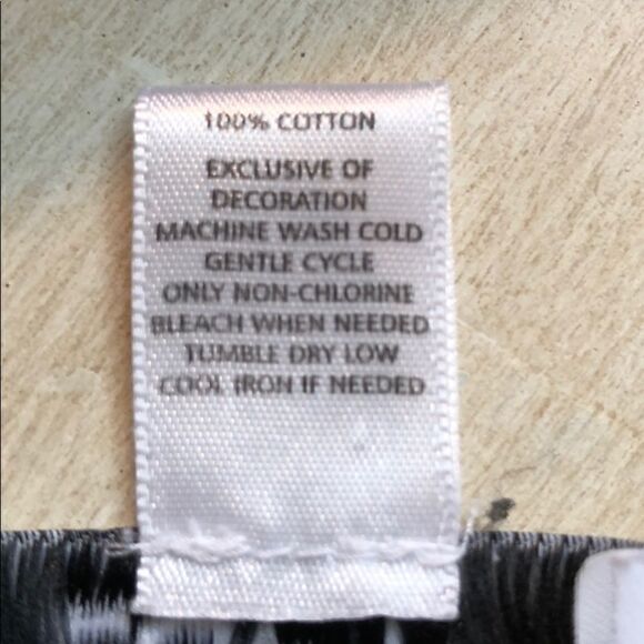 Loft cream scoop neck t shirt size small - Picture 5 of 5